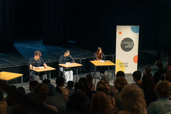 Premiere des Bremer Schulhausromans