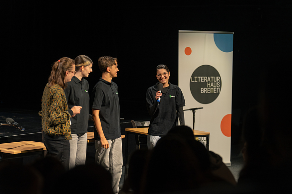 Premiere des Bremer Schulhausromans
